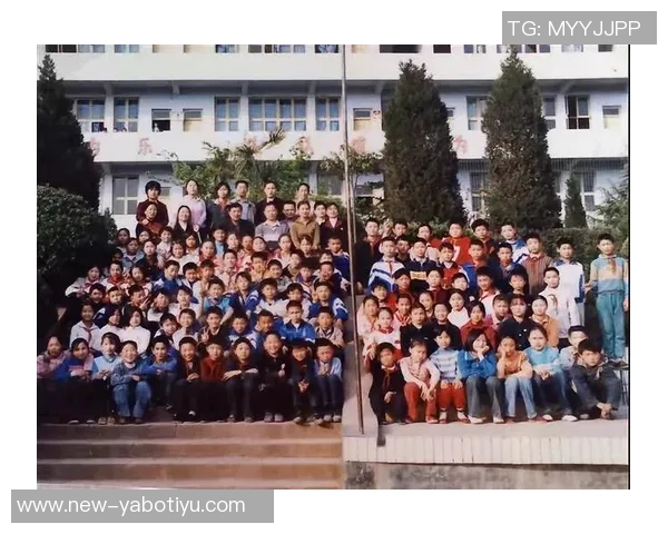 艾弗森回忆童年穿着风格独特自学成才的成长经历分享